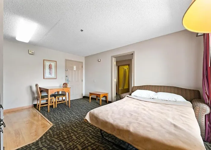 Apartment 2 Bd 2 Ba Furnished King Beds *